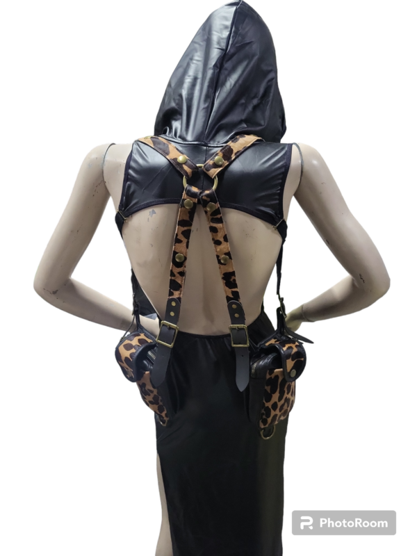 Pony hair Leopard print leather Antic brass - Image 4